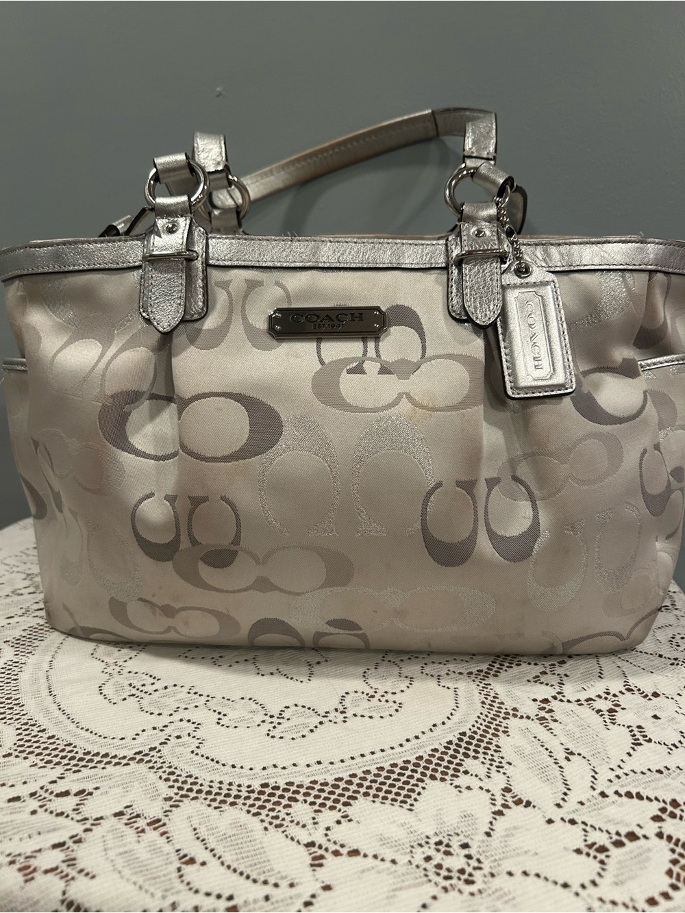 2012 Authentic Coach gallery optic signature tote with metallic leather trim
